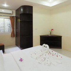 Отель Bangtao Kanita House 2* Номер Делюкс с двуспальной кроватью фото 16