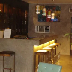 Отель 3rd Street Cafe & Guesthouse гостиничный бар
