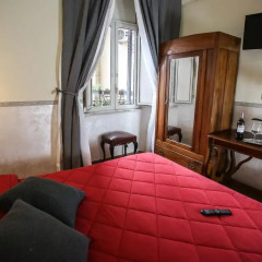 Отель Conte House 2* Стандартный номер с двуспальной кроватью (общая ванная комната)