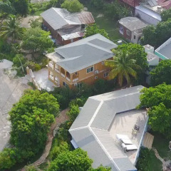 Отель Brytan Villa Ямайка, Треже-Бич - отзывы, цены и фото номеров - забронировать отель Brytan Villa онлайн бассейн