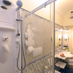 Отель Residenza Del Duca 3* Улучшенный номер с различными типами кроватей фото 8