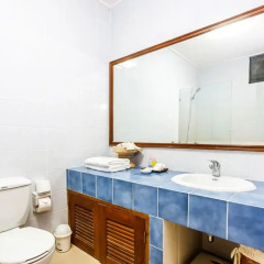 Отель Kamala Beach Estate ванная фото 2