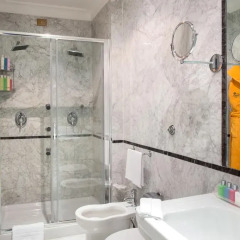 Grand Hotel Plaza 5* Улучшенный номер с различными типами кроватей фото 10