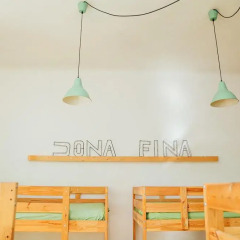 Отель Dona Fina Guest House Кровать в общем номере с двухъярусной кроватью
