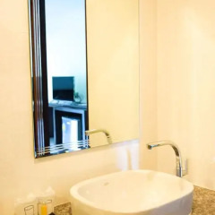 Peak Boutique City Hotel 3* Улучшенный номер с различными типами кроватей фото 7