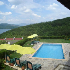 Отель Guest House Brezata - Betula Болгария, Ардино - отзывы, цены и фото номеров - забронировать отель Guest House Brezata - Betula онлайн бассейн фото 3