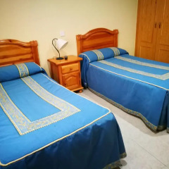 Отель Hostal Restaurante El Chato Эль-Баррако детские мероприятия