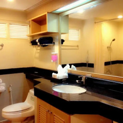 Отель Horizon Patong Beach Resort & Spa 3* Стандартный семейный номер разные типы кроватей