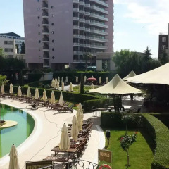 Отель Royal Beach Apartment Болгария, Солнечный берег - отзывы, цены и фото номеров - забронировать отель Royal Beach Apartment онлайн бассейн фото 3