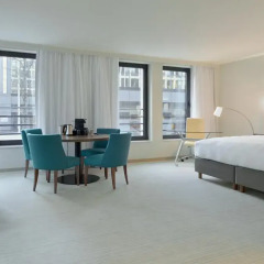 Отель Courtyard by Marriott Brussels EU 4* Люкс с различными типами кроватей фото 4