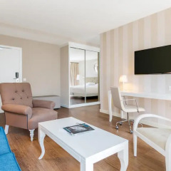 Отель NH Rex 4* Стандартный номер с различными типами кроватей фото 5