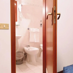 Hotel La Pace 2* Стандартный номер с различными типами кроватей фото 2