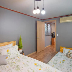 Cozzzy Guest House - Hostel Стандартный номер с двухъярусной кроватью фото 11