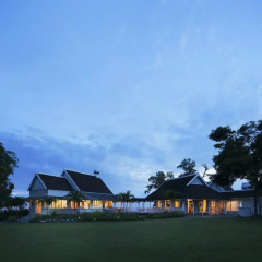 Отель Strawberry Hill 3* Люкс с различными типами кроватей