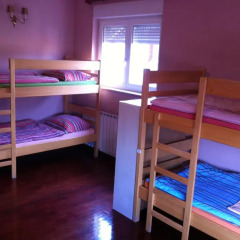 Wallaby House Hostel Кровать в общем номере с двухъярусной кроватью