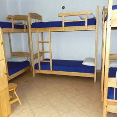 Отель Hostal Yaku Montañita Стандартный семейный номер с двуспальной кроватью фото 2