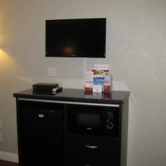 Отель Super 8 by Wyndham Inglewood/LAX/LA Airport 2* Стандартный номер с различными типами кроватей фото 3