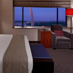 Отель Hyatt Regency St. Louis at The Arch 4* Полулюкс с различными типами кроватей