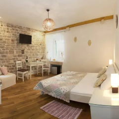 Отель Luxury Room Kokola комната для гостей фото 5