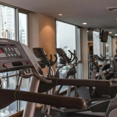 Отель Adelphi Suites Sukhumvit By Compass Hospitality Бангкок фитнесс-зал фото 3
