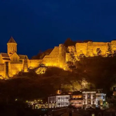 Отель Тбилисели 3* Улучшенный номер с двуспальной кроватью фото 3