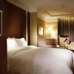 Отель Crowne Plaza Chongqing Jiefangbei 5* Улучшенный номер с различными типами кроватей фото 5