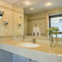 Отель Grata by Centrum Hotels Вильнюс ванная