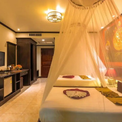 Tanawan Phuket Hotel 3* Улучшенный номер с двуспальной кроватью фото 2