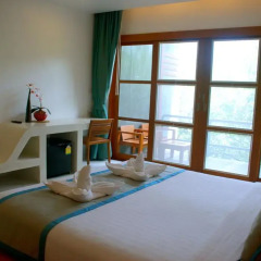 Отель Montalay Beach Resort Koh Tao 3* Улучшенный номер с различными типами кроватей фото 3