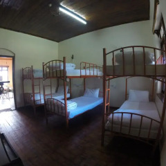 Nuwara Eliya Hostel by Backpack Lanka Кровать в общем номере с двухъярусной кроватью фото 4