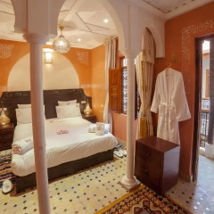 Отель Dar Ikalimo Marrakech 3* Улучшенный номер с различными типами кроватей фото 15