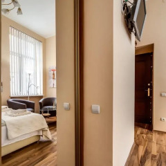 Гостиница Queens Apartments Украина, Львов - отзывы, цены и фото номеров - забронировать гостиницу Queens Apartments онлайн комната для гостей
