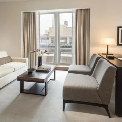 Отель The Langham, New York, Fifth Avenue Представительский номер с двуспальной кроватью фото 6