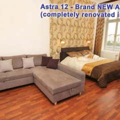 Отель Astra 12 Amazing Castle and River View Прага комната для гостей фото 5