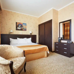 Гостиница Минск 4* Улучшенный номер с двуспальной кроватью
