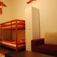 Boomerang Hostel and Apartments Кровать в общем номере с двухъярусной кроватью фото 4