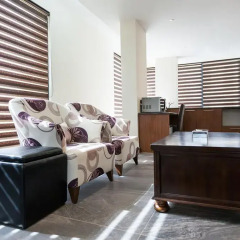 Отель Eagles Lodge Такоради спа