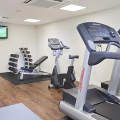 Отель Holiday Inn London Commercial Road фитнесс-зал фото 3