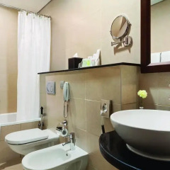 Отель Ramada Deira 4* Стандартный номер с различными типами кроватей фото 3