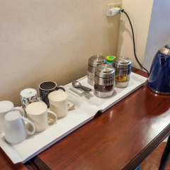 Отель Mhc Guest House Бангкок в номере
