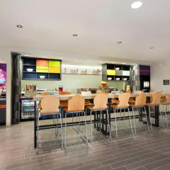 Отель Home2 Suites by Hilton Cleveland Beachwood гостиничный бар