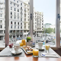 Hotel Madrid Plaza de Espana managed by Melia в номере