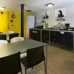 Corner Hostel в номере