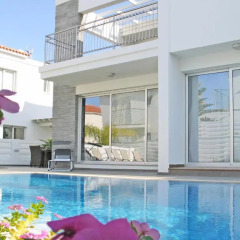 Отель Villa Hayley Кипр, Протарас - отзывы, цены и фото номеров - забронировать отель Villa Hayley онлайн бассейн