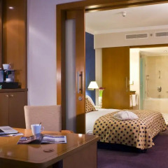 Radisson Collection Hotel Warsaw 5* Представительский люкс с различными типами кроватей