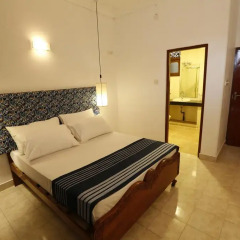 Отель C Negombo 2* Улучшенный номер с различными типами кроватей фото 2