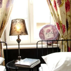 Отель Chmielna Guest House 4* Стандартный номер с различными типами кроватей