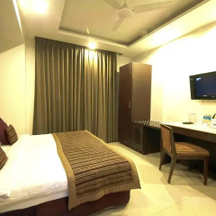 Hotel Le Roi 3* Номер Делюкс с различными типами кроватей фото 3