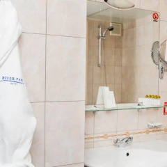 River Park Hotel 3* Стандартный номер с двуспальной кроватью фото 9