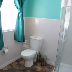 Отель Edenfield Guest House 3* Люкс повышенной комфортности с различными типами кроватей фото 3